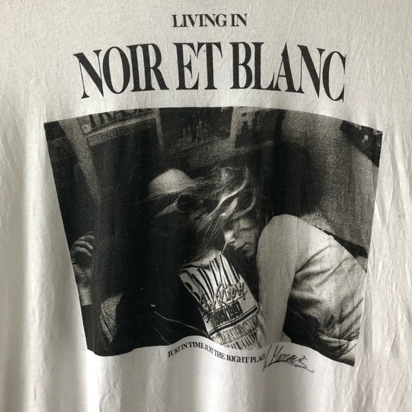 Noir Et Blanc Graphic Tee Shirt - Picture 3 of 4